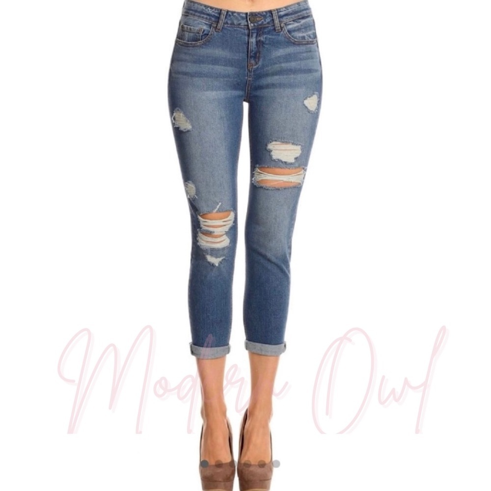 Rolled Up Distressed Crop Jeans